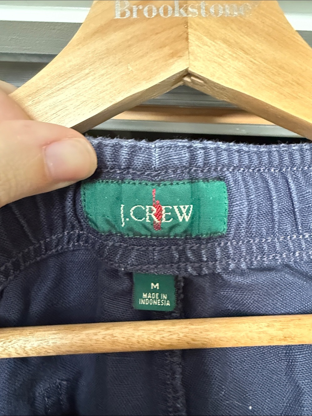 J. Crew Men’s 5.5 Navy Linen Cotton Pier Shorts - Picture 2 of 3